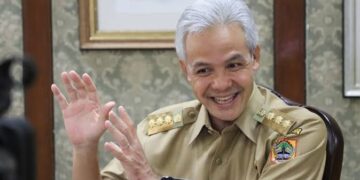 Survei Terbaru Poltracking; Elektabilitas Ganjar Masih Tertinggi, Disusul Anis dan Prabowo