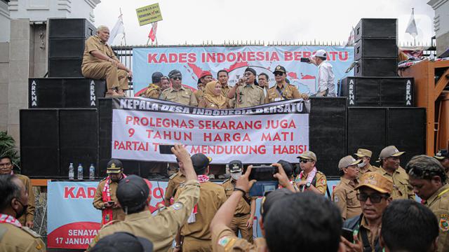 Ada Angin Segar!! Jokowi Setuju Jabatan Kades Jadi 9 Tahun