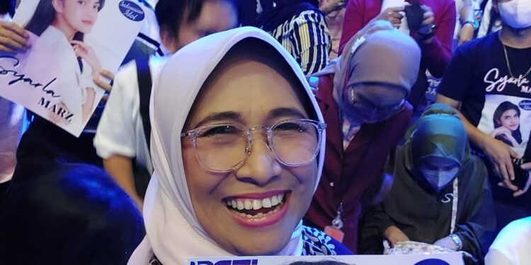 Nonton Langsung Penampilan Syarla di Indonesian Idol, Hetifah: Ayo Dukung, Jangan Lengah!