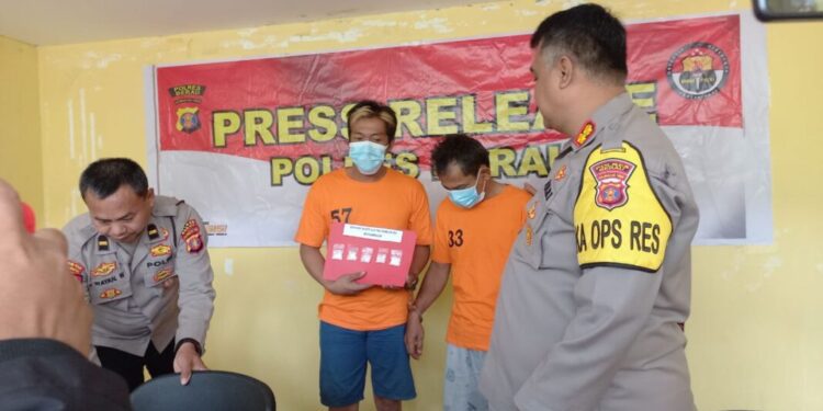 Dua Pengedar Narkoba yang Beroperasi di Wilayah Tanjung Redep dan Teluk Bayur Dibekuk!