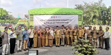 Bupati Lepas Ekspor Perdana Biji Kakao ke AS