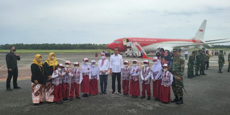 Tangis Siswa dibayar Tuntas oleh Presiden Republik Indonesia