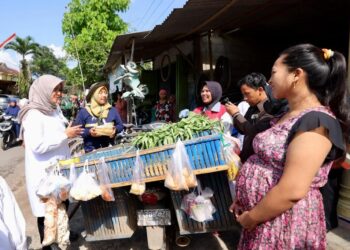 Di Banyuwangi Mlijoan Ada Tugas Tambahan, Kirim Makanan ke Balita Stunting