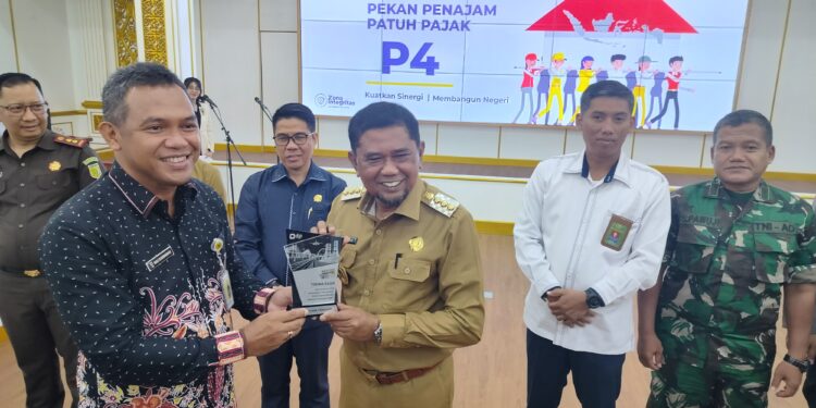 Hamdan Bangga Satker di Lingkungan Pemkab PPU Tertib Pajak