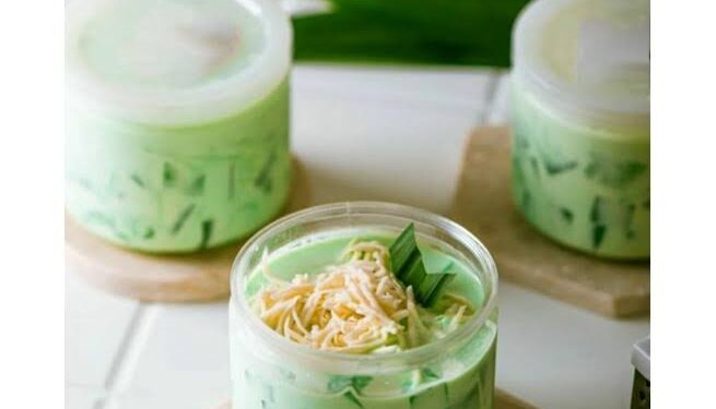 Resep Buko Pandan yang Creamy dan Segar Banget!