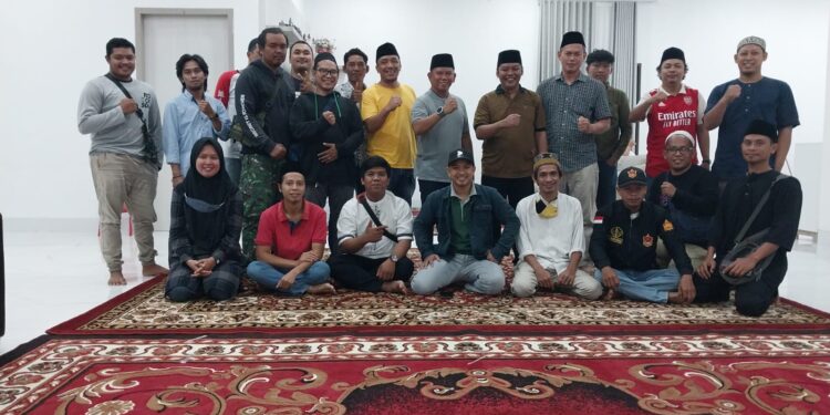Rangkul Semua Pihak, Firdaus Simanjuntak Bukber Bersama Wartawan Kutim