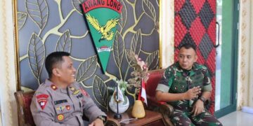 Perkokoh Sinergitas TNI Polri, Jajaran Batalyon B Pelopor Laksanakan Halal Bihalal Dengan Yonif 611/Awl