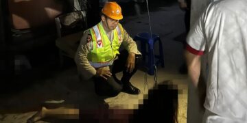 Brimob Polda Kaltim Amankan TKP Korban Meninggal yang Diduga Bunuh Diri