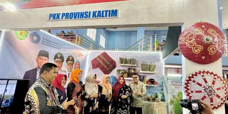 Pameran UP2K Memeriahkan HKG PKK Ke-51 Provinsi Kaltim Dibuka!