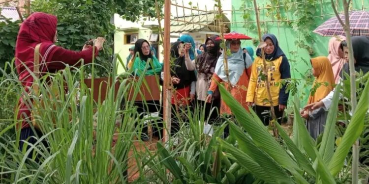 TP PKK Kutim Lakukan Pembinaan di Tiga RT Sangatta Utara