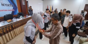 Bupati Kutim Lepas 146 Mahasiswa STIENUS Berangkat KKN