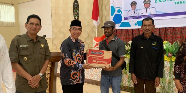 Sambangi Sangkulirang, Bupati Kutim Resmikan Pondok Tahfiz Quran dan Bantu Warga Kurang Mampu
