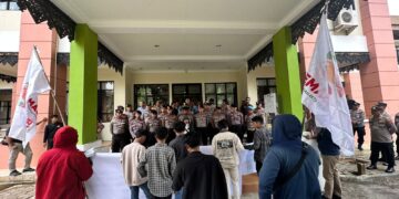 Mahasiswa Desak Ketua DPRD Kukar Mundur dan PAW PKB Dipercepat
