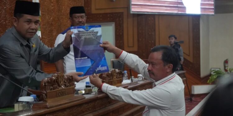 7 Fraksi Setujui Nota KUA-PPAS Perubahan 2023 Dengan Catatan