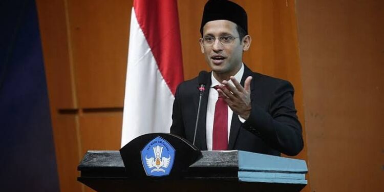 Sarjana Tak Perlu Lagi Bikin Skripsi, Begini Penjelasan Nadiem Makarim