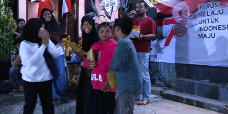 Malam Puncak HUT RI Ke-78 di RT 02 Meriah, Warga Senang dan Gembira..