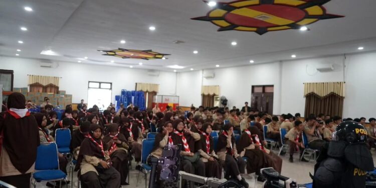 Ratusan Siswa SMP IT Cordova Samarinda Datangi Mako Brimob Kaltim