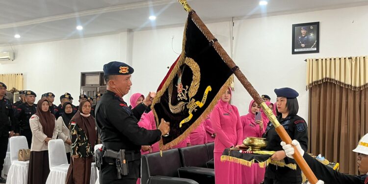 Tradisi Pensucian Dhuaja Menjelang HUT Korps Brimob Polri, Dihadiri Purnawirawan dan Warakawuri Brimob Kaltim