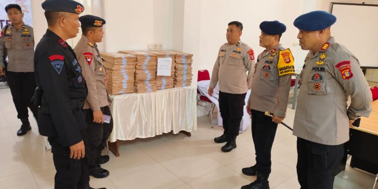 Danyon Brimob B Pelopor Pimpin Patroli dan Pengecekan Kesiapan Pemilu