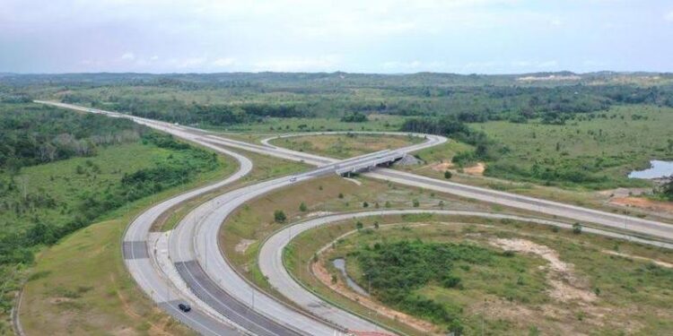Menteri Basuki Proyeksikan Jalan Tol di IKN Rampung Juli 2024