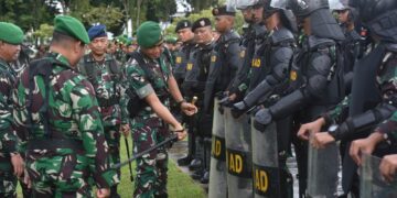 Pangdam VI/Mlw Memimpin Apel Gelar Pasukan Kesiapan Pengamanan Pemilu 2024 di Kodam VI/Mlw