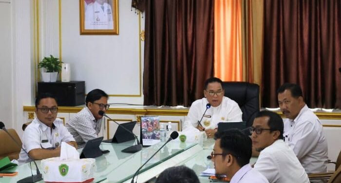 Makmur Marbun Memimpin Rapat Strategis untuk Kemajuan PPU