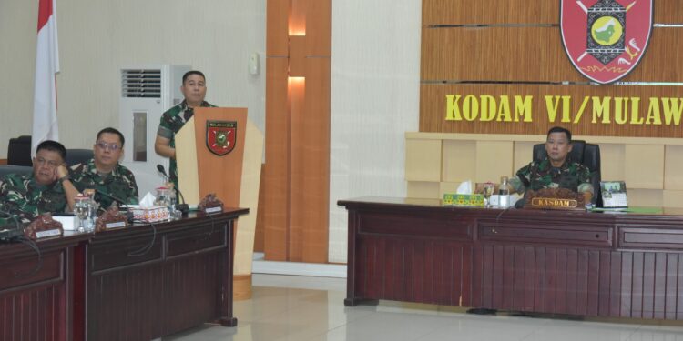 Kasdam VI/Mlw Memimpin Rapat Persiapan Latsitardanus XLIV/2024