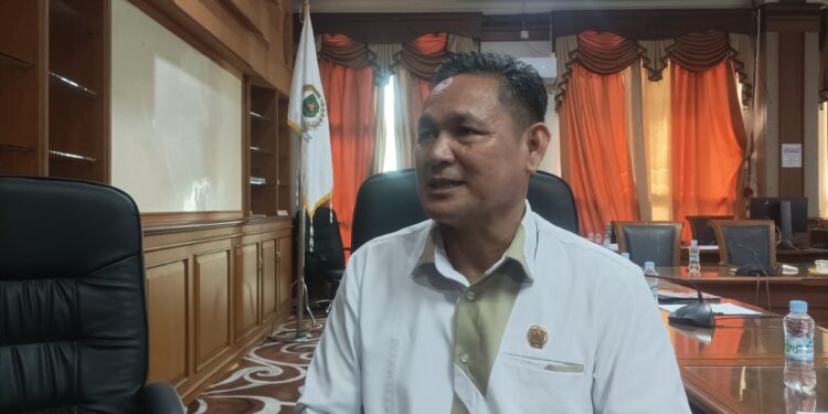 Ketua Komisi D DPRD Kutim Perjuangkan Hak Buruh Perempuan Terkena PHK saat Hamil