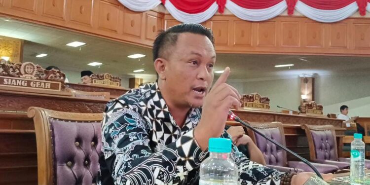 Abdi Firdaus Desak Pemkab Kutim Tambah Anggaran Pemadam Kebakaran