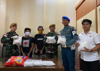 Yon Arhanud 8/MBC Berhasil Gagalkan Penyelundupan 7 Kilogram Sabu di Nunukan