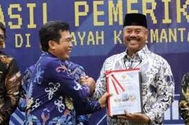 Prestasi Luar Biasa, Bupati Kukar Raih Penghargaan dari Kemendikbudristek RI
