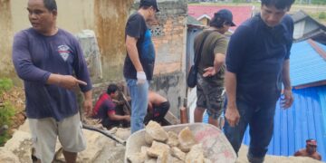 Kerja Bakti Sekha Demen dan PuskorHindunesia Bantu Korban Longsor di Balikpapan Selatan