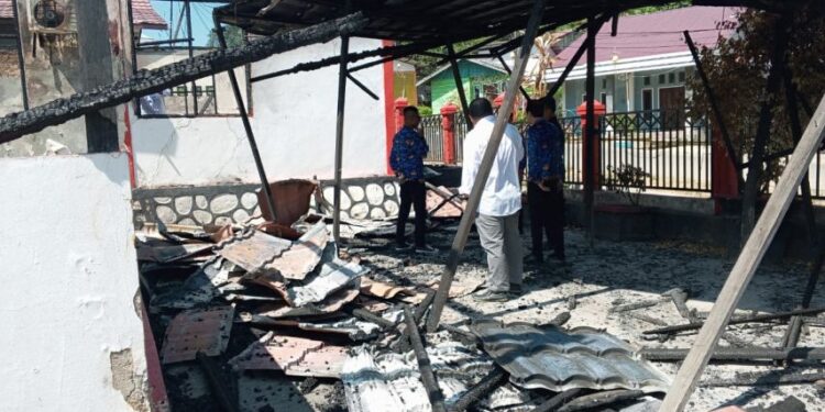 Camat Tenggarong Pindahkan Lokasi Layanan Kelurahan Maluhu Pasca Kebakaran