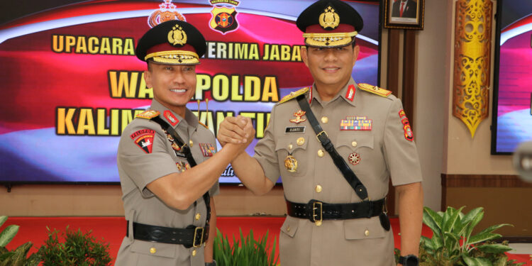 Penyegaran Organisasi, Kapolda Kaltim Pimpin Serah Terima Jabatan Wakapolda