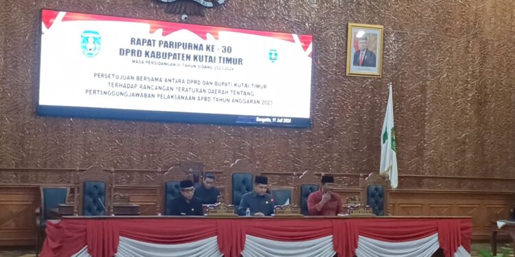DPRD Kutim Gelar Rapat Paripurna, Bahas Pertanggungjawaban Pelaksanaan APBD 2023