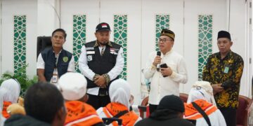 Makmur Marbun Sambut 141 Jamaah Haji PPU dengan Haru dan Syukur