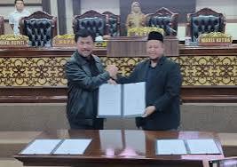 Pemkab dan DPRD Kukar Sepakati Raperda APBD 2023, Target Pembangunan Dapat Apresiasi