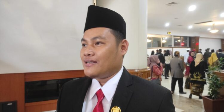 Akbar Tanjung Fokus Perjuangkan Infrastruktur dan Layanan Publik di Kutim