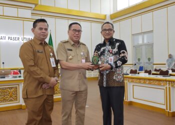 Pemkab PPU Resmikan TPAKD untuk Dorong Akses Keuangan di Benuo Taka, OJK Kaltim Turut Hadir