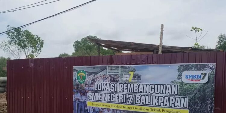 Pembangunan SMK 7 Balikpapan Tertunda Tiga Tahun, Sigit Wibowo Desak Percepatan Proyek