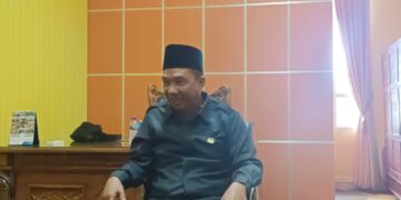 Warga Senambah Hanya Nikmati Listrik Hingga Pukul 10 Malam