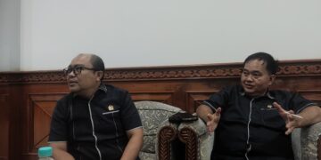 Yosep Udau dan dr. Nobel beri Usulan Terkait Kesulitan Akses Pemadam Kebakaran di Kecamatan Sandaran