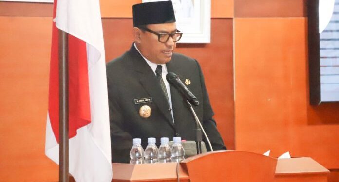 Pj Bupati Zainal Arifin Sampaikan Dua Sambutan Pada Sidang Paripurna DPRD PPU