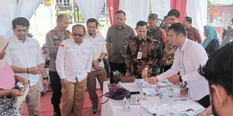 Sekda Tinjau Simulasi Pilkada PPU, Imbau Warga Tunaikan Hak Pilih