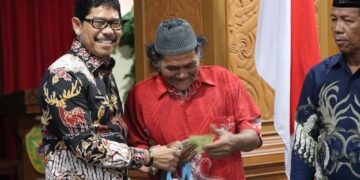 Ribuan Pekerja Rentan di PPU Dapat Jaminan Sosial Ketenagakerjaan