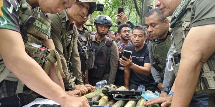 Tiga Jenderal Pimpin Langsung Pencarian Kasat Reskrim Polres Teluk Bintuni yang Hilang di Hutan Papua Barat