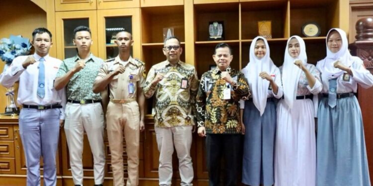 Enam Calon Paskibraka Asal PPU Diberangkatkan Ikuti Seleksi Tingkat Provinsi dan Nasional