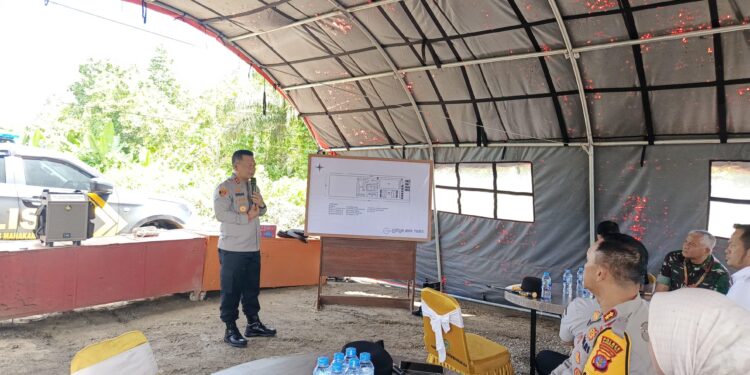 Kapolda, Gubernur, dan Pangdam Tinjau PSU dan Rencana Pembangunan Polres Mahulu