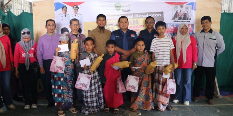 Hadiri Khitanan Massal di Kelurahan Sotek, Bupati PPU Apresiasi Kepedulian PIN Untuk Masyarakat