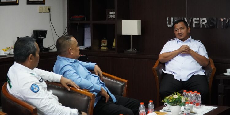 Pemkab PPU dan Unmul Teken MoU